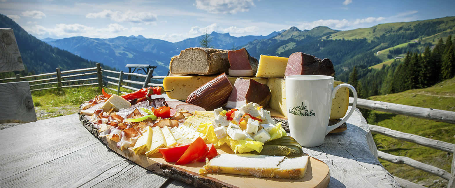 Hofeigene Produkte im Urlaub auf der Alm auf der Loosbühelalm in Großarl, Großarltal - Arler Naturkosmetik